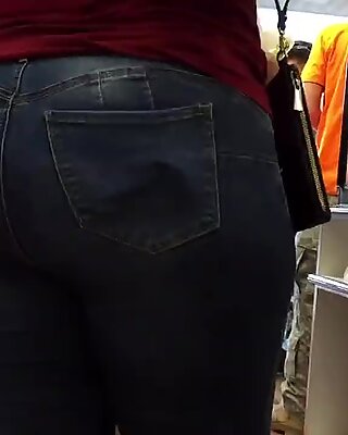 Super Thick BBW Ass Redhead Pawg Showing Off